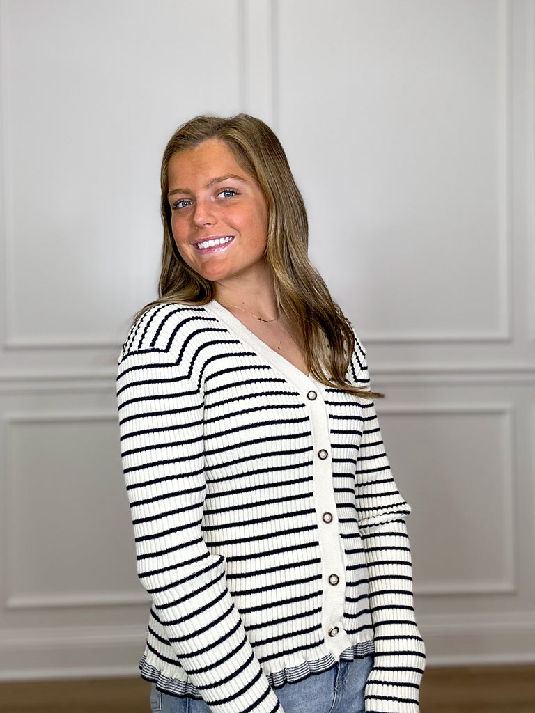 Cardigan of the Season Clothing Peacocks & Pearls   