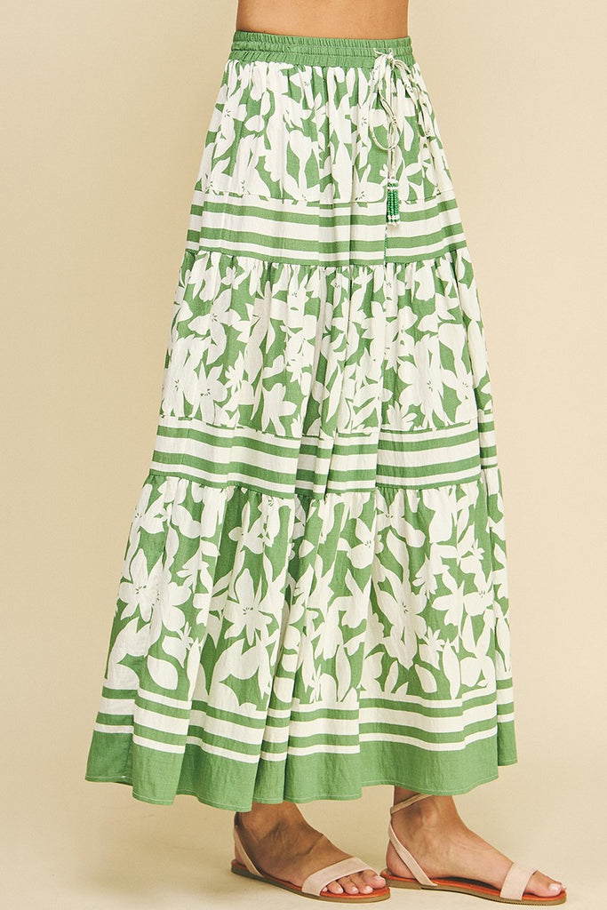 Twirling In Life Skirt Clothing Peacocks & Pearls