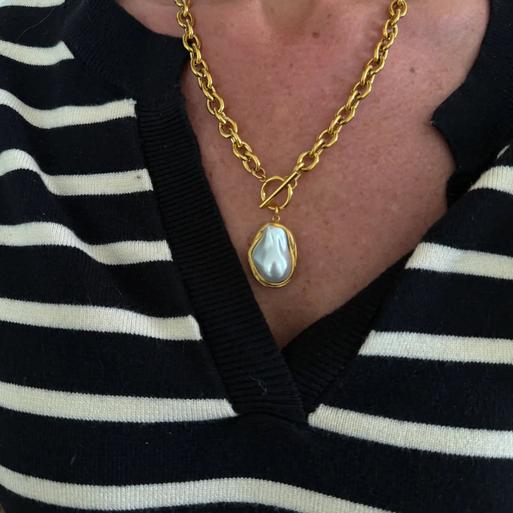 Pearl Drop Necklace Jewelry Peacocks & Pearls Gold