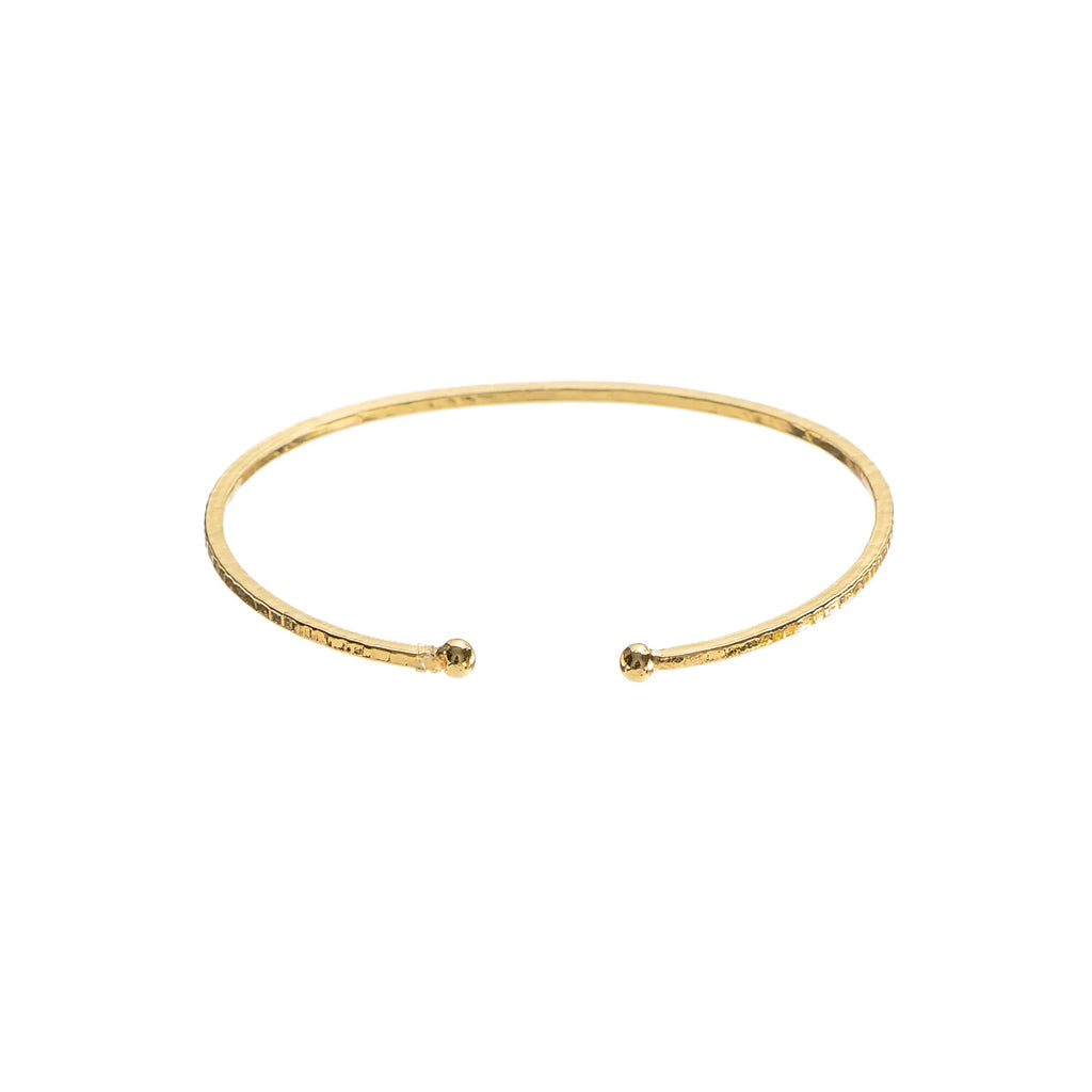Thin Hammered Bangle Jewelry Peacocks & Pearls Gold
