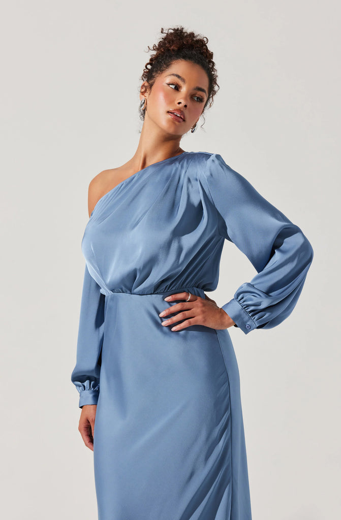 Elwood Satin Dress Sale Peacocks & Pearls