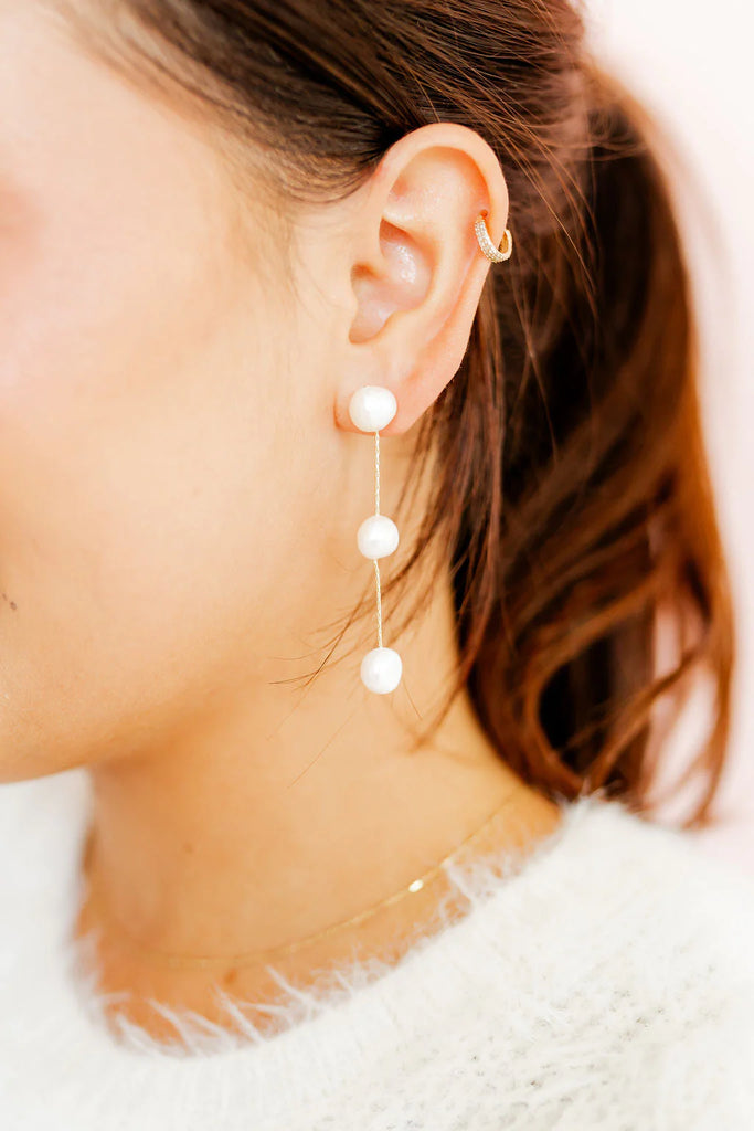 Sydney Earring Jewelry Peacocks & Pearls Three Pearl  