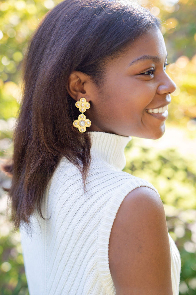 Victoria Earring Jewelry Peacocks & Pearls   