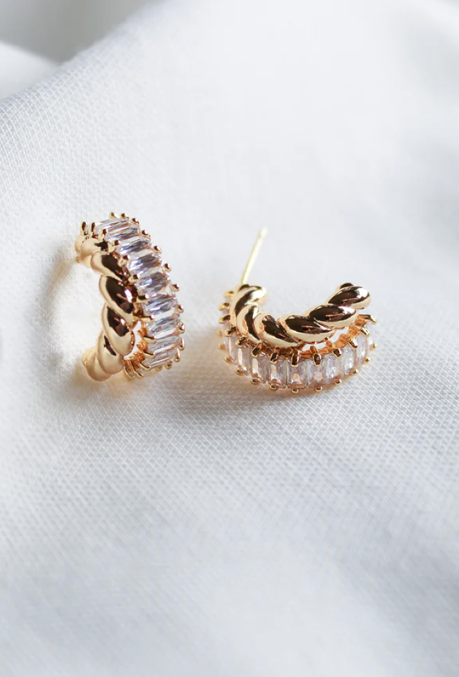 Zuri Hoop Jewelry Peacocks & Pearls Gold  