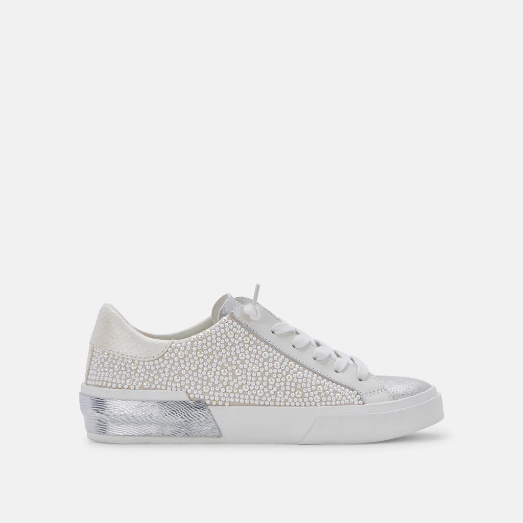 Dolce vita slip on 2025 sneakers