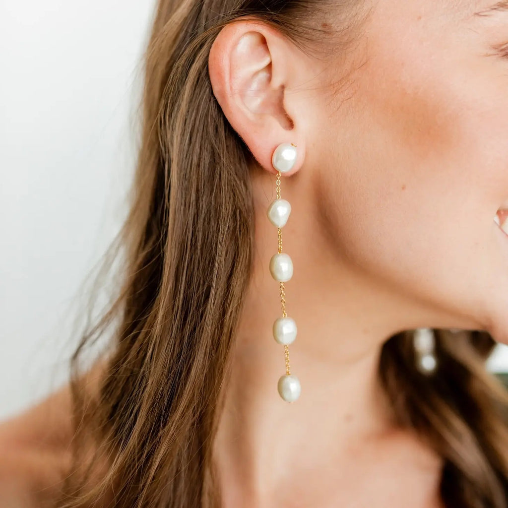 Sydney Earring Jewelry Peacocks & Pearls Five Pearl  